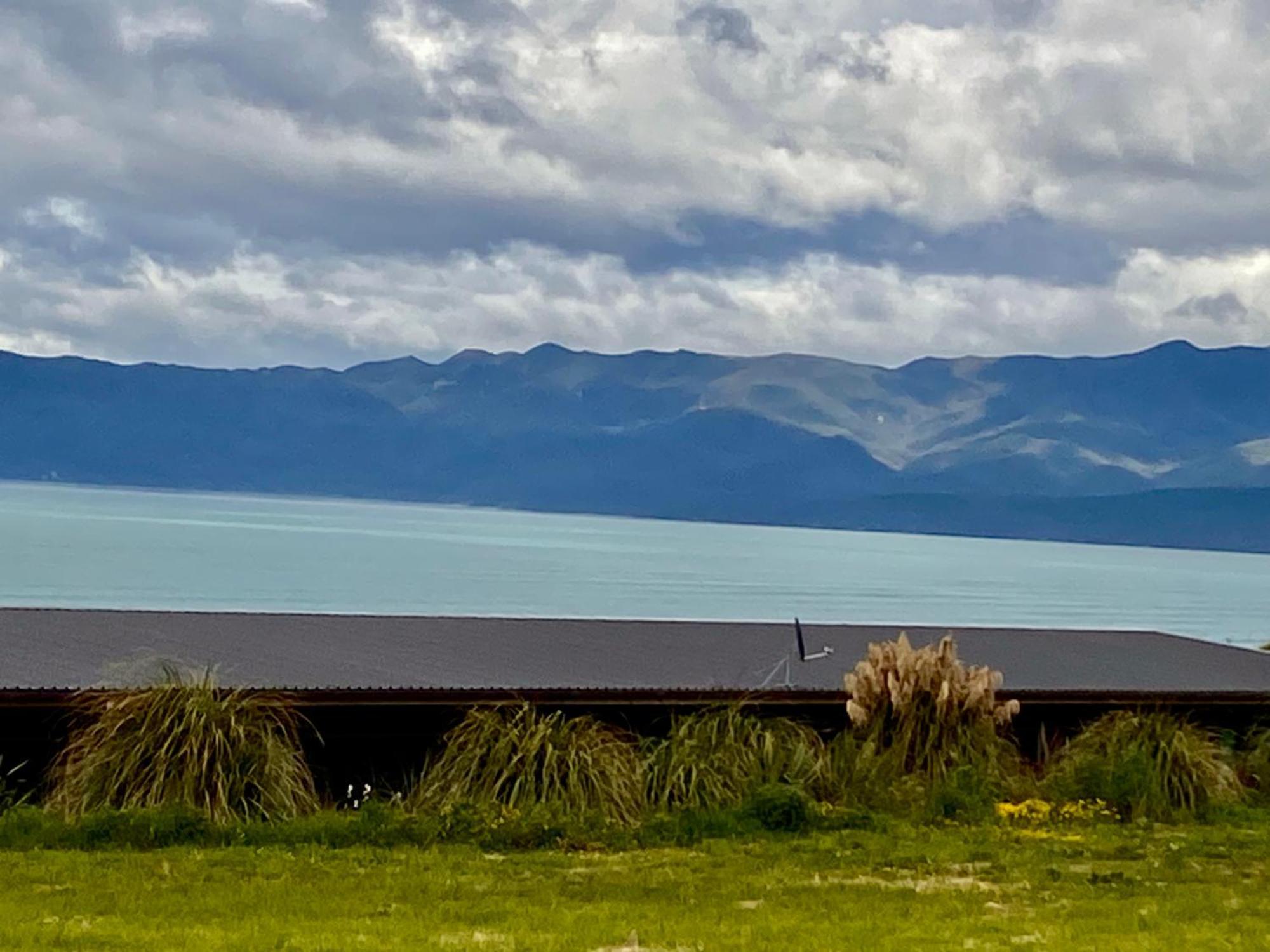 “The Cliffs” Humpridge View Motels Tuatapere Dış mekan fotoğraf